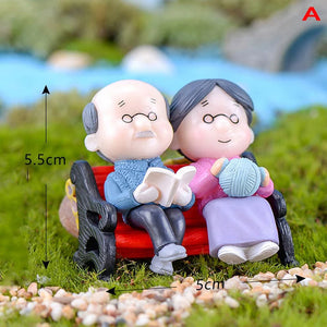 1/2Pieces Mini Sweety Lovers Couple Chair Figurines Miniatures Fairy Garden Gnome Moss Terrariums Resin Crafts Home Decoration