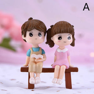 1/2Pieces Mini Sweety Lovers Couple Chair Figurines Miniatures Fairy Garden Gnome Moss Terrariums Resin Crafts Home Decoration