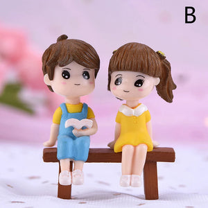 1/2Pieces Mini Sweety Lovers Couple Chair Figurines Miniatures Fairy Garden Gnome Moss Terrariums Resin Crafts Home Decoration