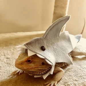 Cute Shark Shape Lizard Chameleon Shark Clothes Small Pet Clothes Gecko Costume for Bearded Dragon Reptiles Clothes Accessories