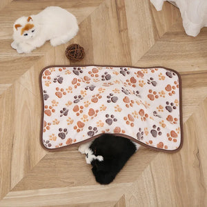 Soft Fluffy Coral Fleece Pet Sleeping Blanket Dog Blanket Warm Breathable Cat Cover Blanket Comfortable Dog Sleeping Sheet Mat