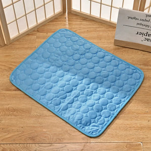 Pet Summer Cooling Pad Self-Cooling Ice Silk Pet Bed Dog Cat Nest Breathable Cooling Cooling Sleeping Pad