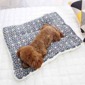 Pet Sleeping Mat Dog Bed Cat Litter Puppy Bed Dog Sofa Lovely Mattress Cushion for Small Large Dog Washable Blanket Pet Supplies