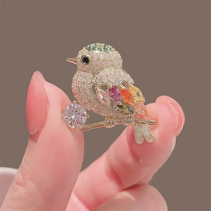 Delicate Full Rhinestone Bird Brooch Pin For Women Girls Shiny Zircon Magpie Bee Butterfly Animal Badges Lady Clothing Jewelry