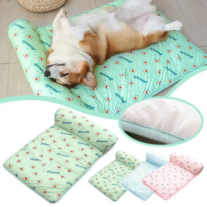 40*60cm Pet Ice Pad Dog Mat Ice Silk Cotton Summer Cool Ice Soft Comfortable Mattress Breathable MaintainPet And Easy-to-cl