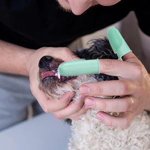 Pet Finger Toothbrush Silicone Super Soft Dog Toothbrushes Teeth Cleaning Tool Bad Breath Care Nontoxic Cat Cleaning Supplies