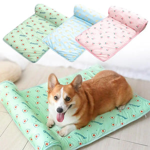 40*60cm Pet Ice Pad Dog Mat Ice Silk Cotton Summer Cool Ice Soft Comfortable Mattress Breathable MaintainPet And Easy-to-cl