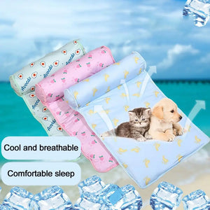 40*60cm Pet Ice Pad Dog Mat Ice Silk Cotton Summer Cool Ice Soft Comfortable Mattress Breathable MaintainPet And Easy-to-cl