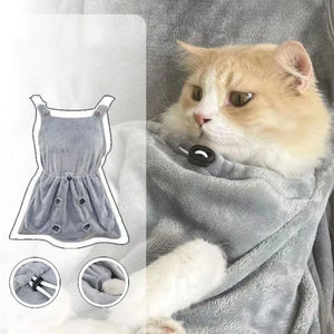 Cat Carrier Apron with Holes Outdoor Travel Small Cat Dogs Hanging Chest Bag Sleeping Pocket Winter Plush Pets Carrier Pouch